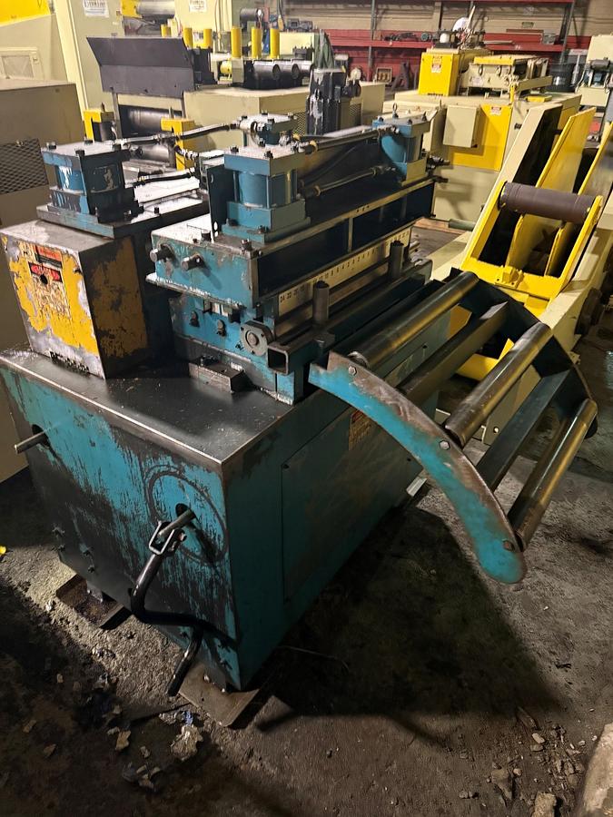 Used 24" Rowe Servo Feeder Straightener Combo
