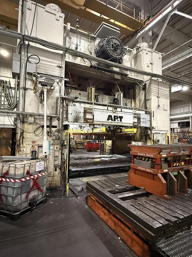 Used 1600 ton Niagara 156"x72" SSDC Stamping Press