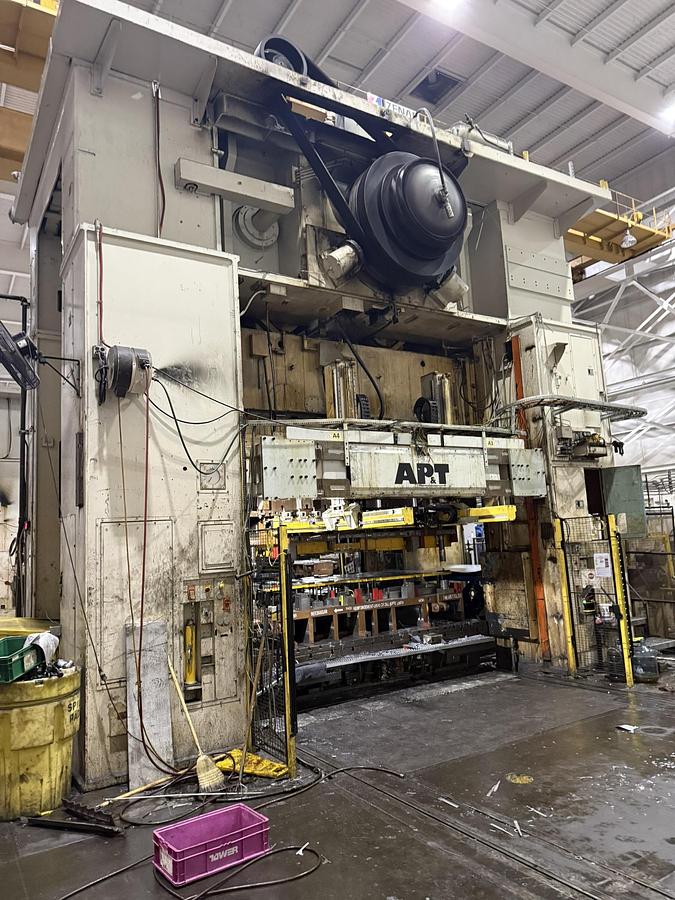 Used 1600 ton Niagara 156"x72" SSDC Stamping Press