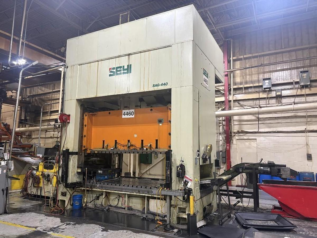 Used 440 ton SEYI 122"x55" SSDC Stamping Press
