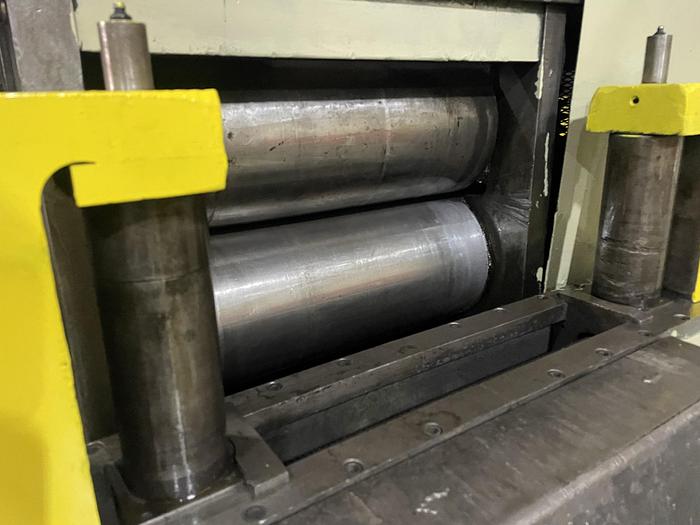Used 16" Sesco Cradle Straightener and Roll Feed