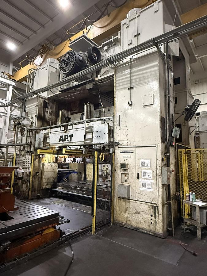 Used 1600 ton Niagara 156"x72" SSDC Stamping Press