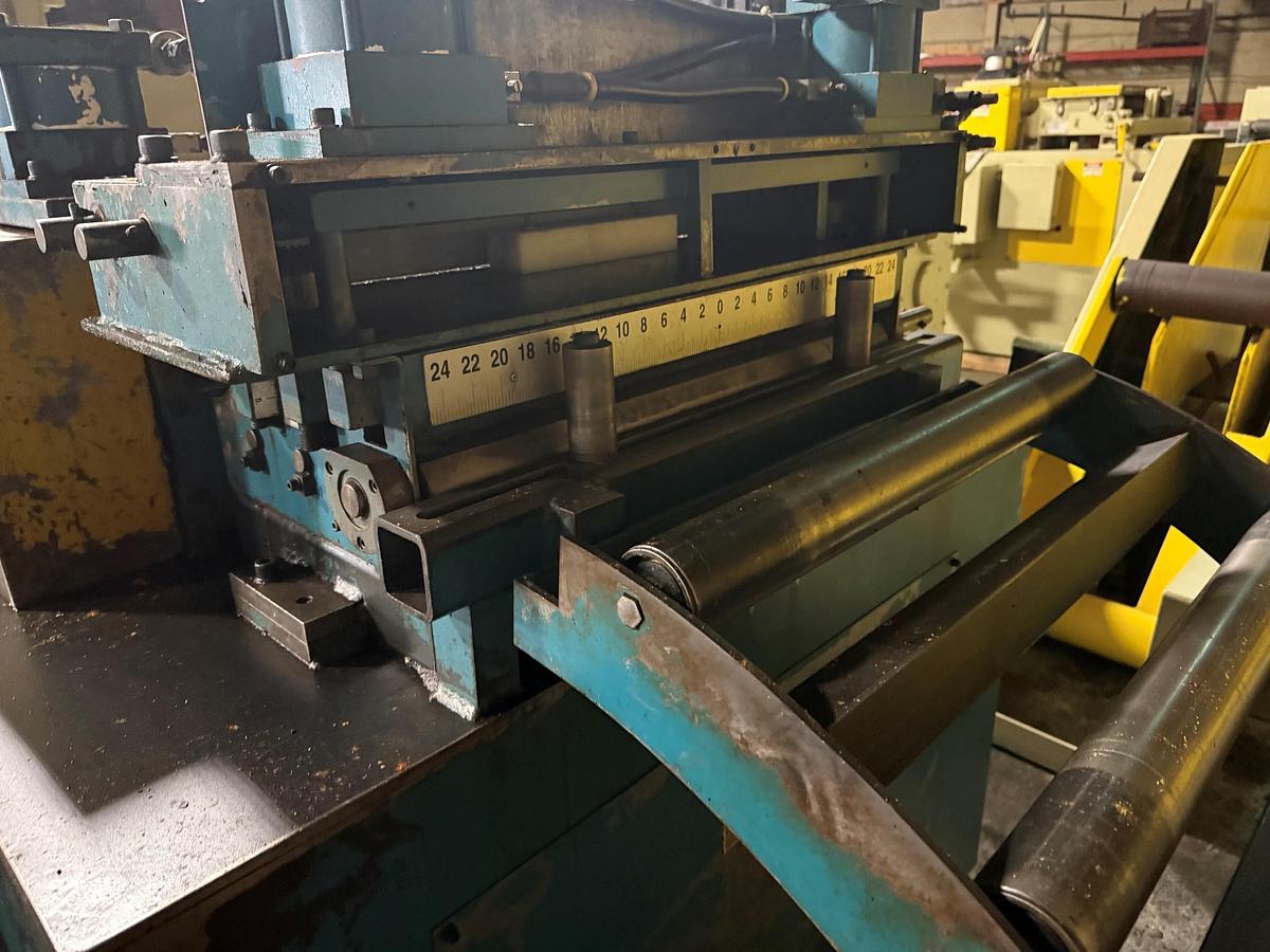 Used 24" Rowe Servo Feeder Straightener Combo