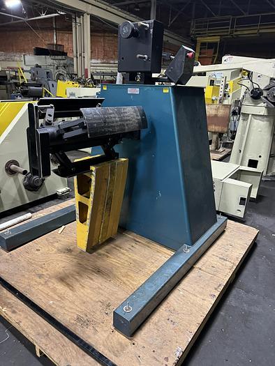 Used Rapid-Air 6,000lbs. Powered Uncoiler