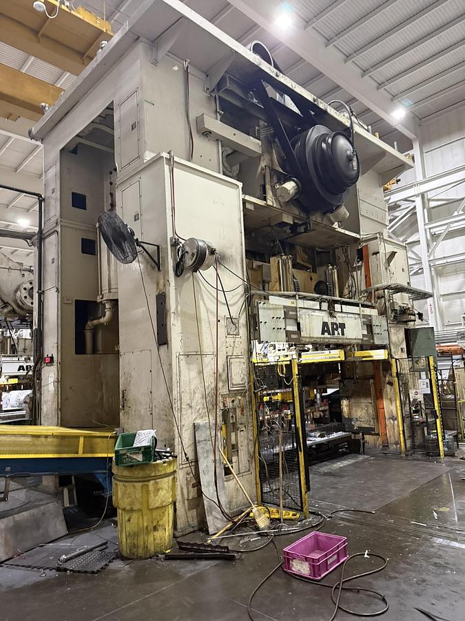 Used 1600 ton Niagara 156"x72" SSDC Stamping Press