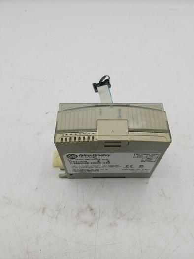 Used Allen-Bradley 1762-IQ8 Ser A MicroLogix Module