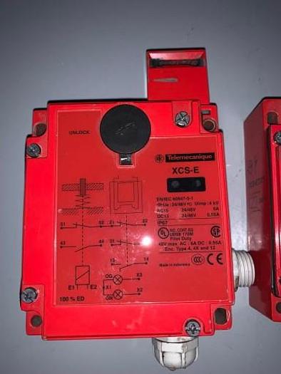 Używane XCSE5312 SCHNEIDER ELECTRIC Wyłącznik bezpieczeńst
