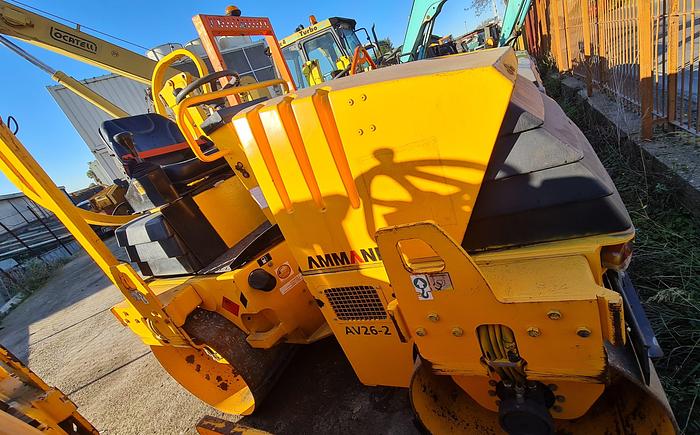 Usato Rullo compattatore 2012 AMMANN AV26-2