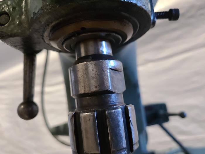 Used Index Vertical Milling Machine