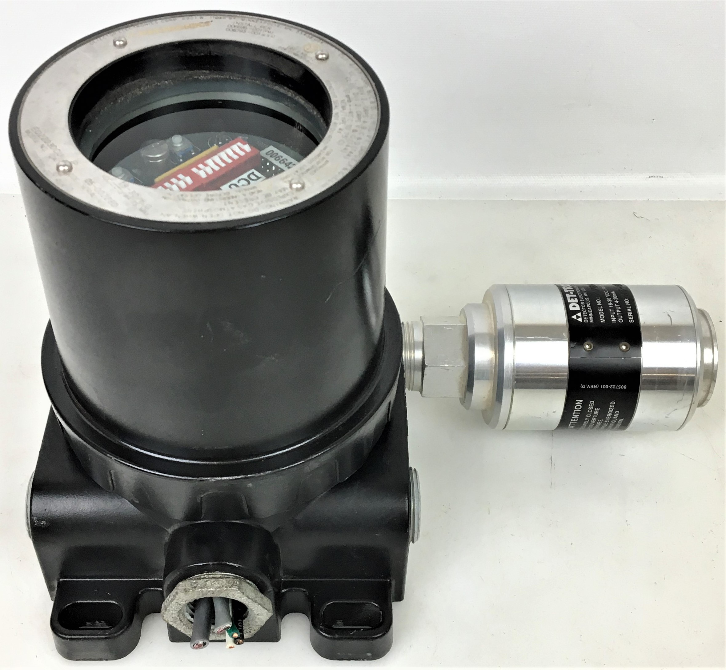 Used Det-Tronics Eagle Quantum EQ2203DCU Digital Communication Unit with CO Sensor