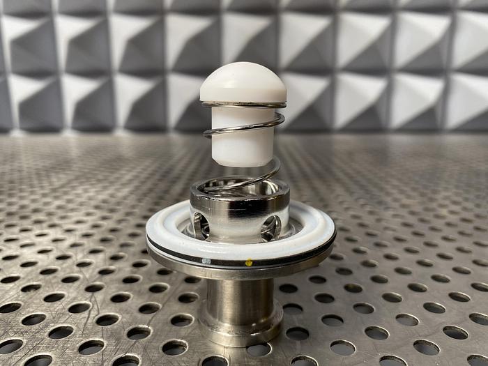 Used Stainless Steel  C45MPS-1/4-SFY-316L-PM Spring Loaded Check Valve