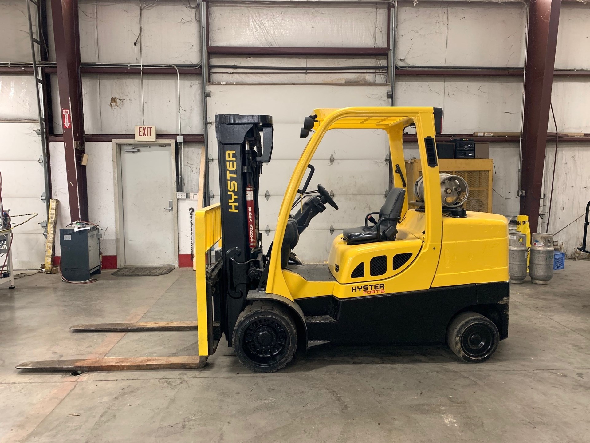 HYSTER S100FT FORKLIFT for Sale in Stow, Ohio