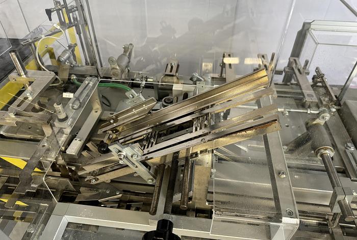 Used CAM AV Semi-Automatic Vertical Cartoner (No1)