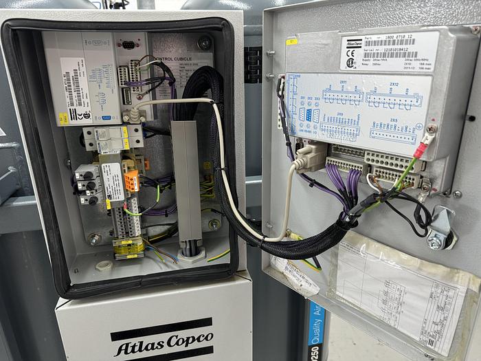 Used Atlas Copco CD-250 heatless adsorption air dryer