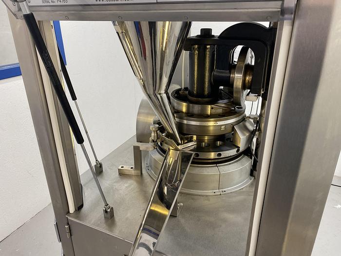 Used Manesty Casburt T1000 tablet press 16 station