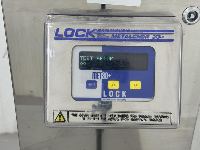 Used Lock Met 30+ Metal Detector