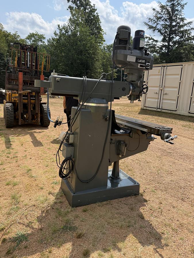 Used Lagun Vertical Milling Machine - FTV-2
