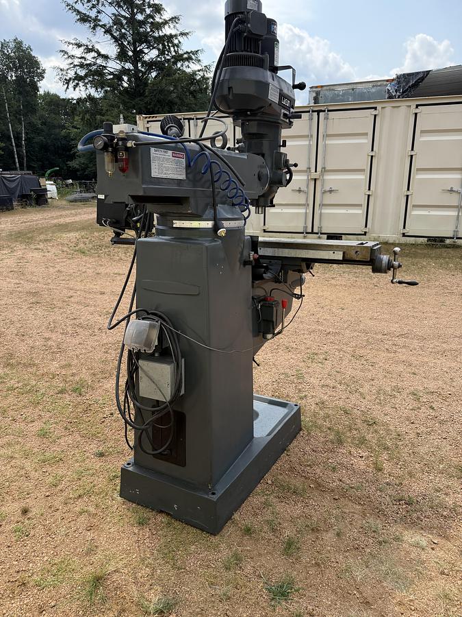 Used Lagun Vertical Milling Machine - FTV-2