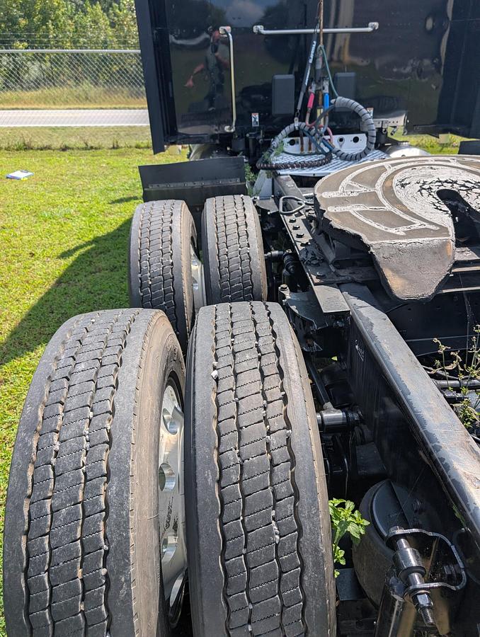 Used 2021 KENWORTH T680