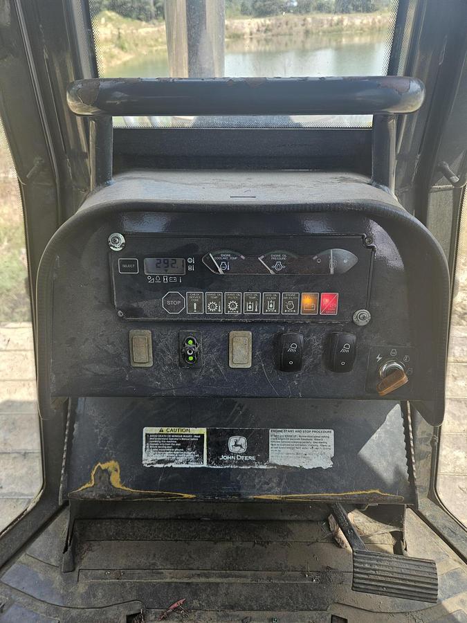 Used 2005 DEERE 650J