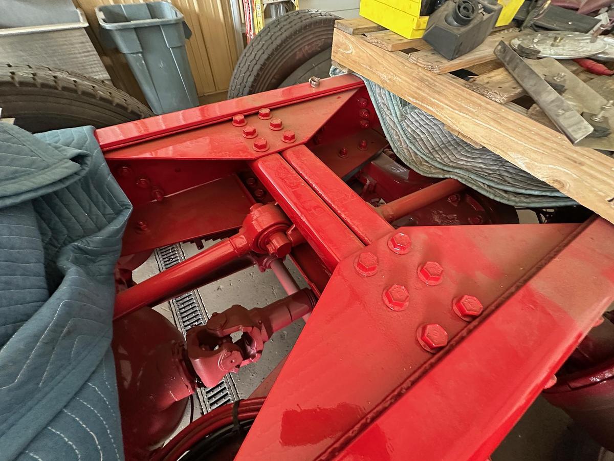 Used 1997 AUTOCAR DK6 Tilt Nose