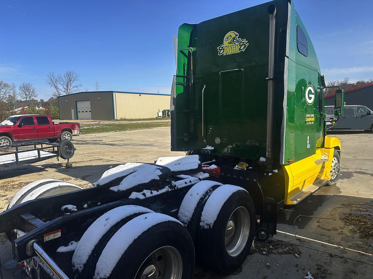 Used 2006 FREIGHTLINER Cascadia