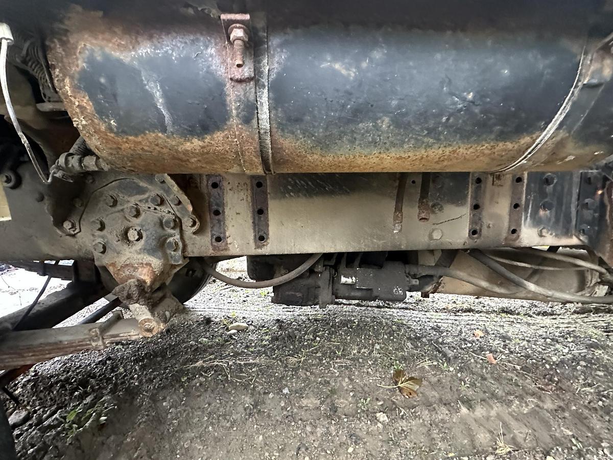 Used 1995 FORD L8000