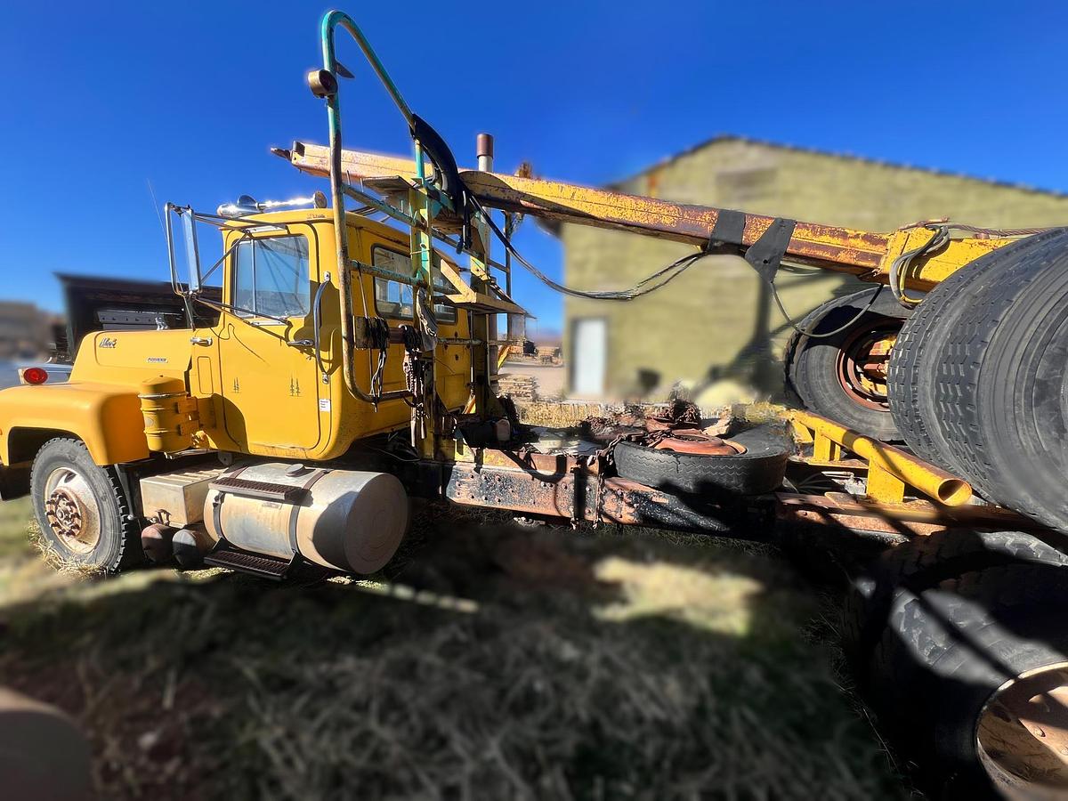 Used 1977 MACK RS767LST