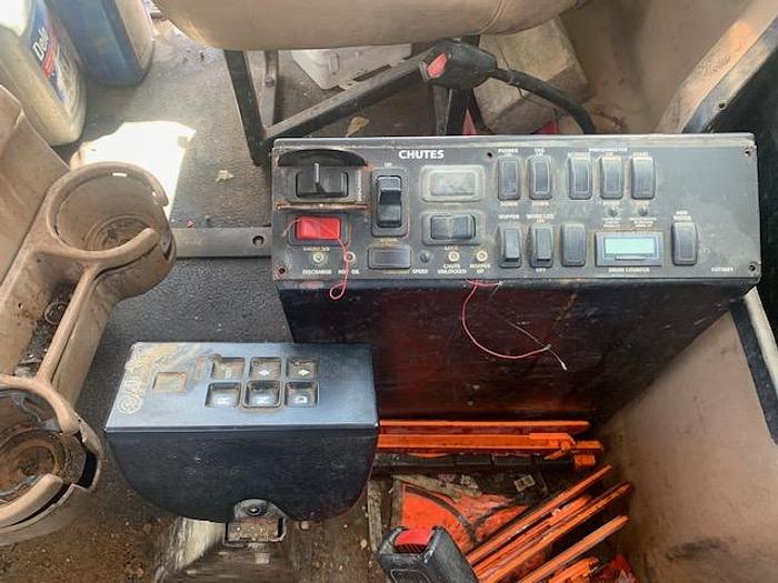 Used 2007 MACK CV713