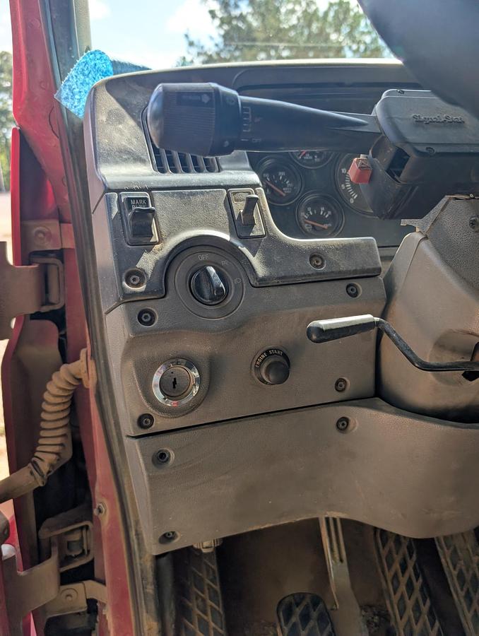 Used 2000 STERLING LT9500