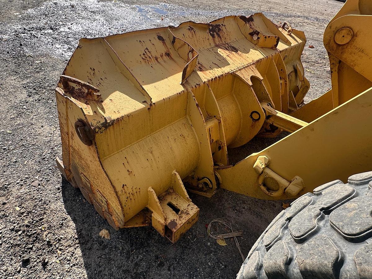 Used 1994 DEERE 444E