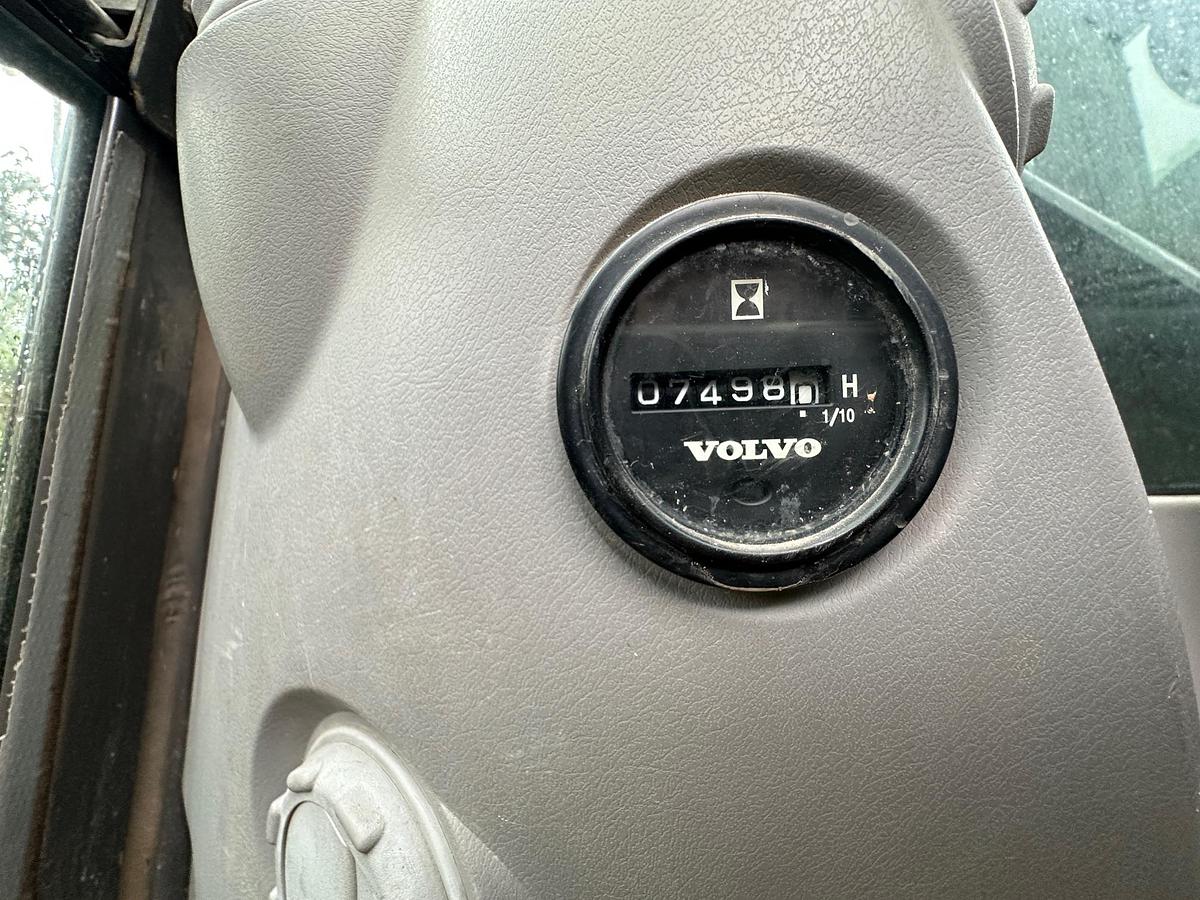 Used 2013 VOLVO ECR235DL