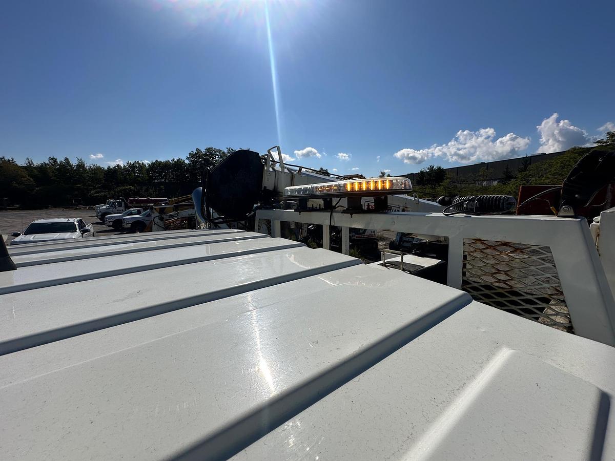 Used 2010 INTERNATIONAL 4300 Service Truck