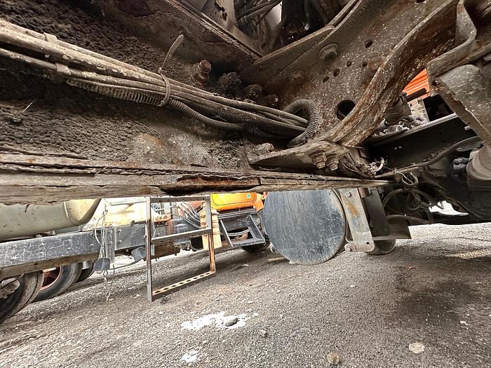 Used 2005 MACK CV713