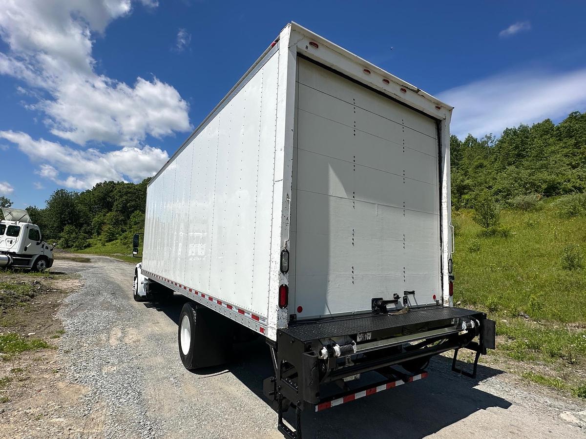 Used 2016 FREIGHTLINER Business Class M2