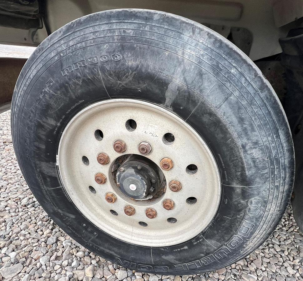 Used 2000 MACK RD688s