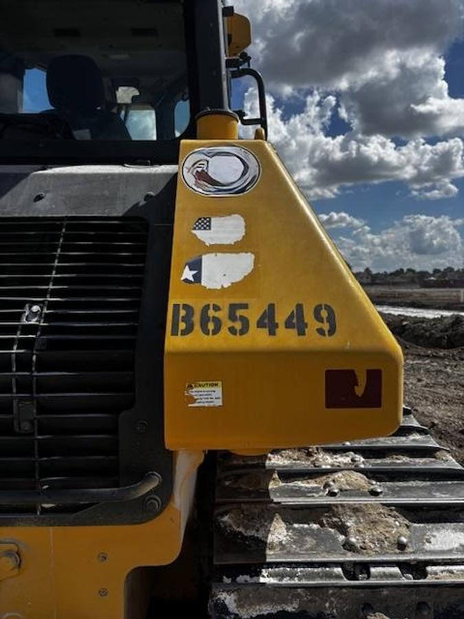 Used 2022 KOMATSU D61PX-24