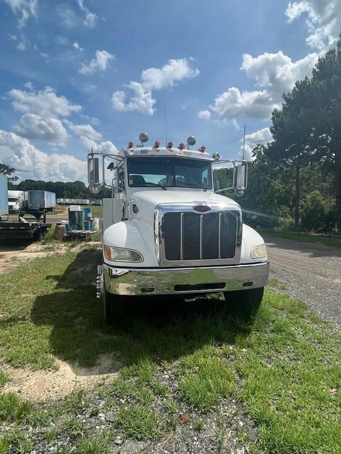 Used 2014 PETERBILT 337