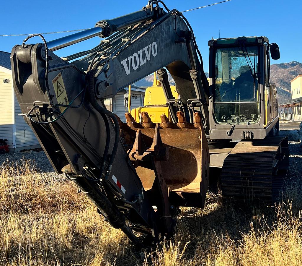 Used 2008 VOLVO EC210CL