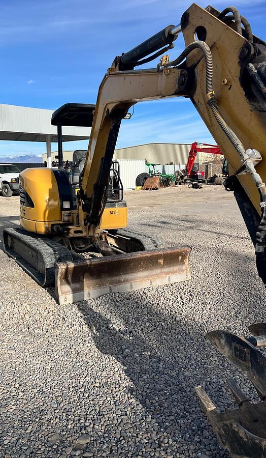 Used 2004 CATERPILLAR 305Cr