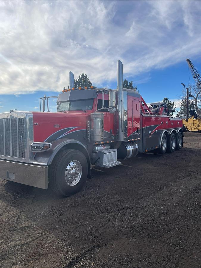 Used 2012 PETERBILT 389