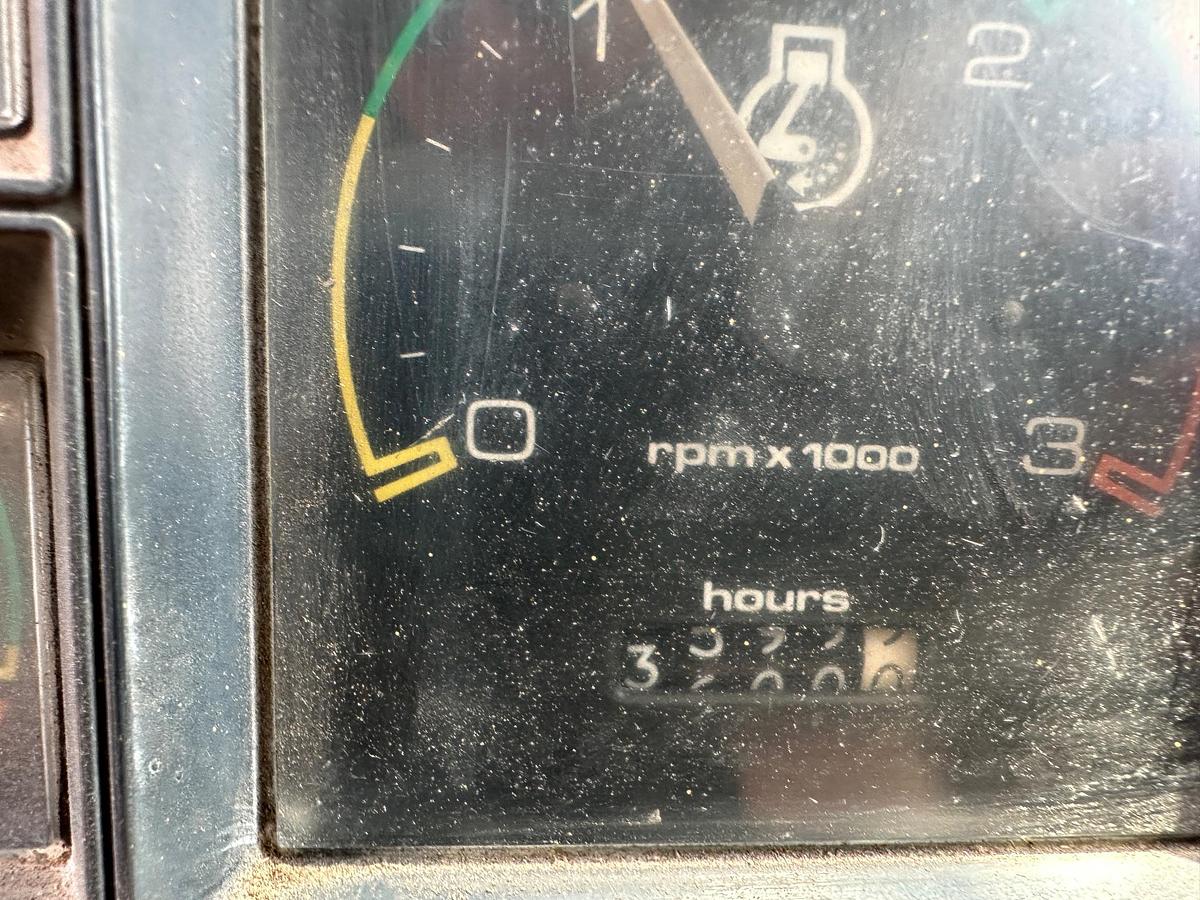 Used 1986 CASE 580E