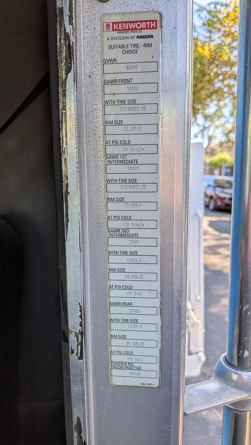 Used 2014 KENWORTH T440
