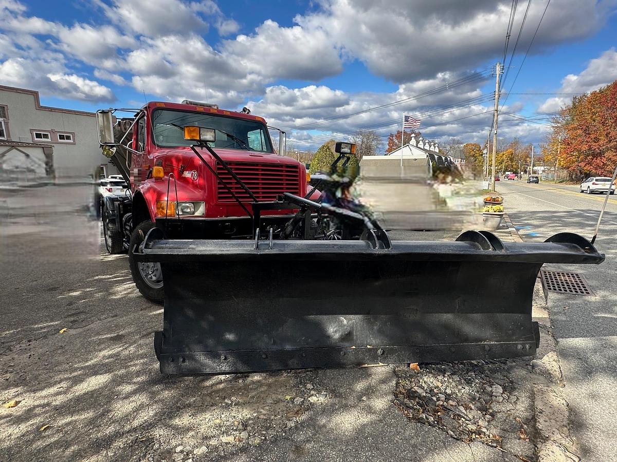 Used INTERNATIONAL 4800