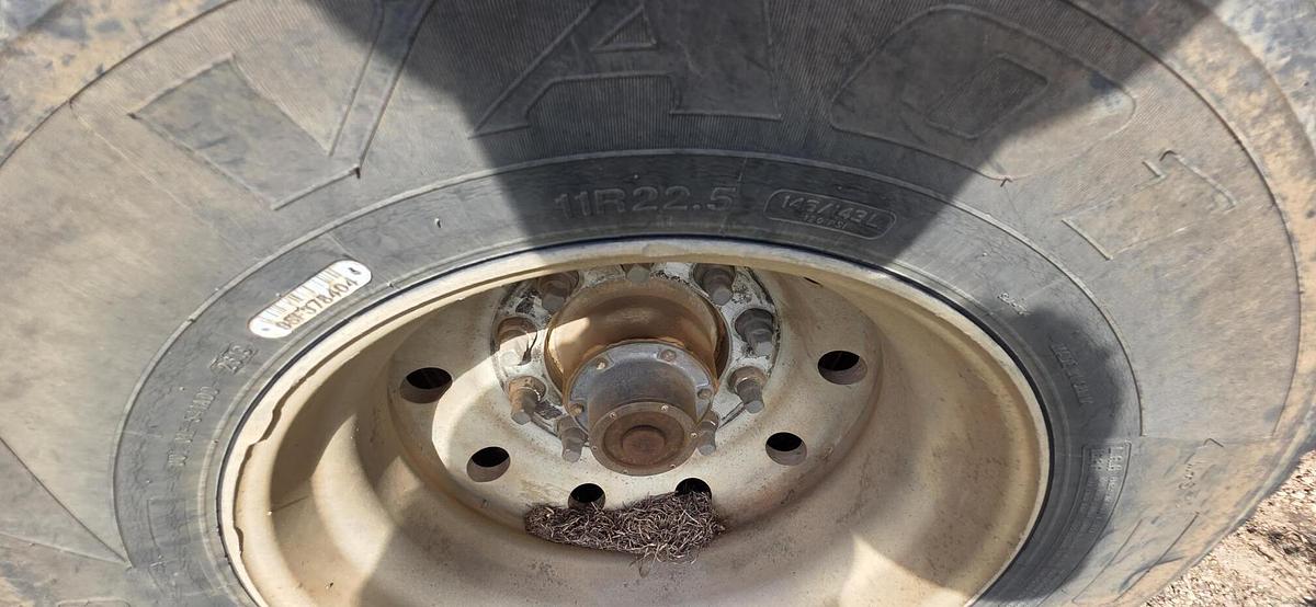 Used 1985 CLEMENT Pup Trailer