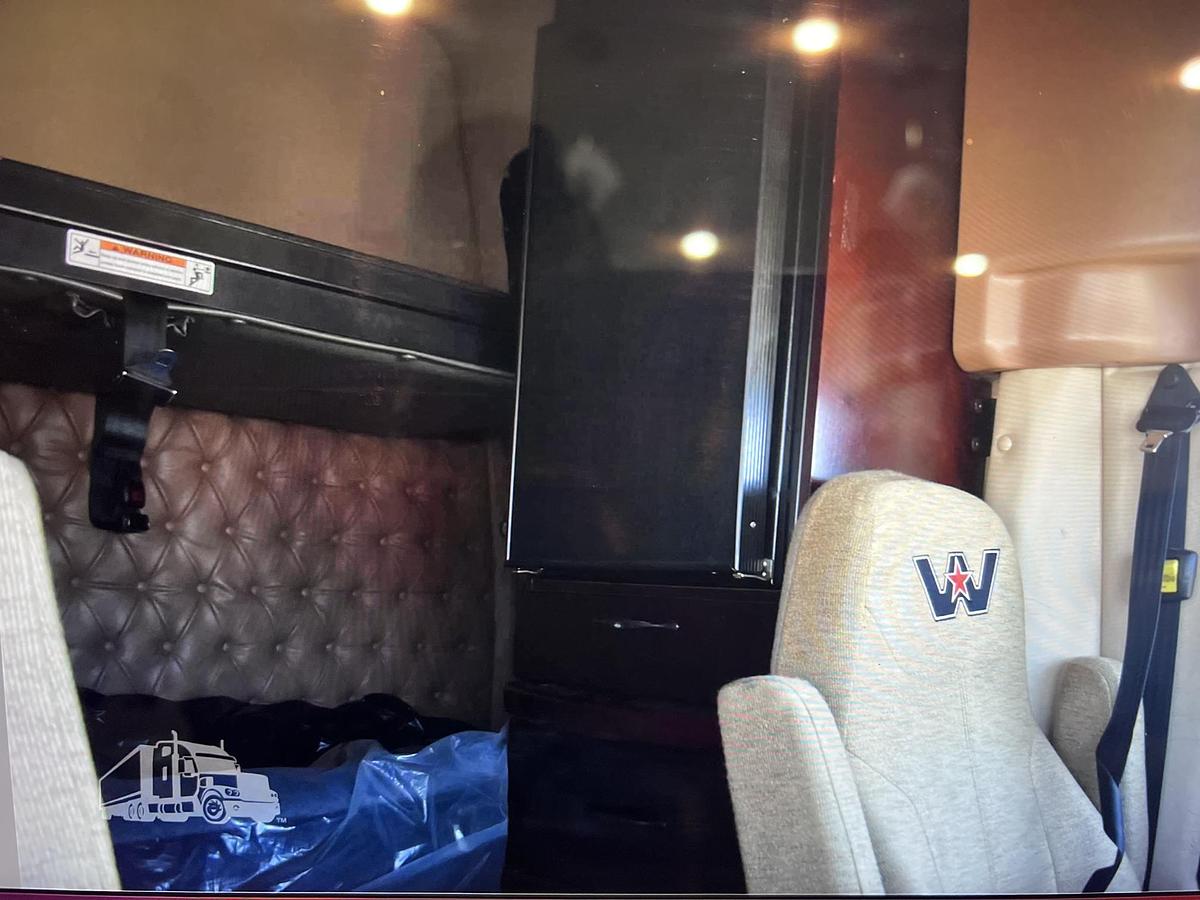 Used 2017 WESTERN STAR 5700xe