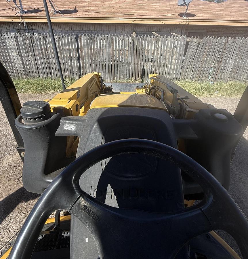 Used 2012 JOHN DEERE 110