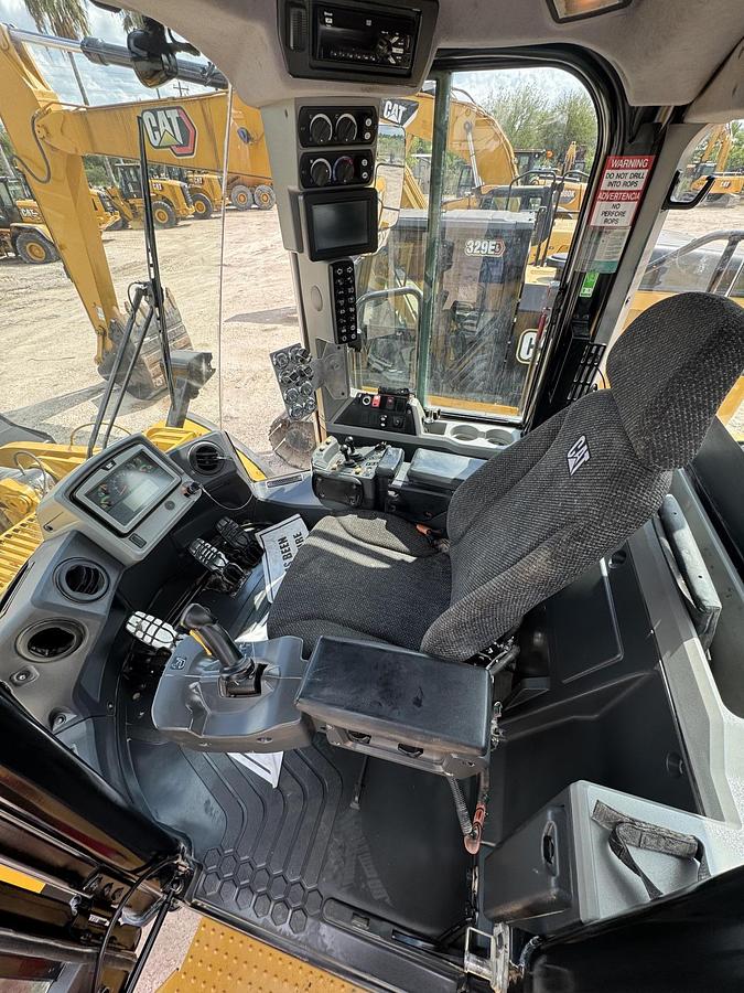 Used 2018 CATERPILLAR 980M