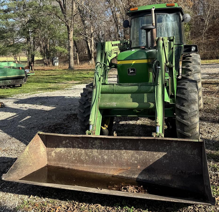 Used 1982 JOHN DEERE 2940
