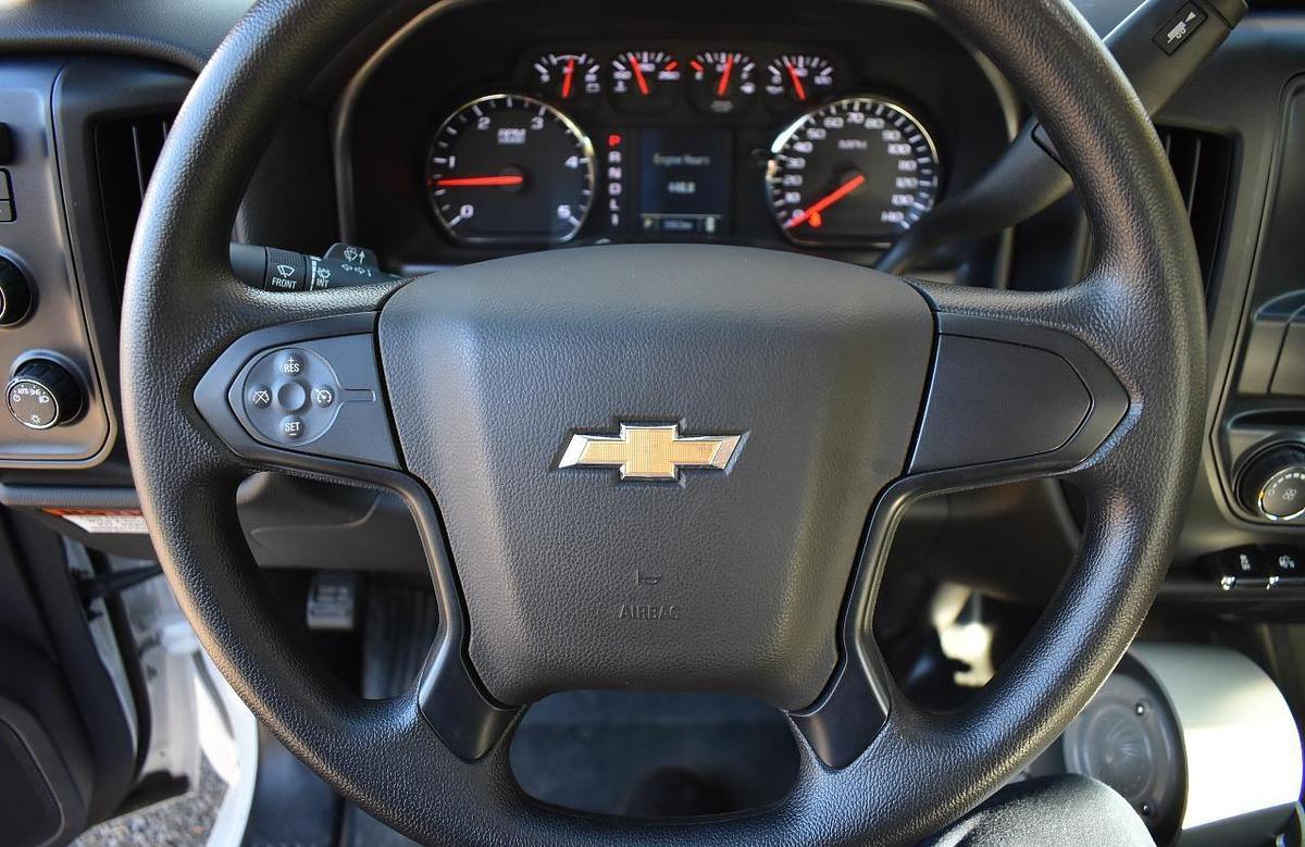 Used 2022 CHEVROLET 5500HD 4X4